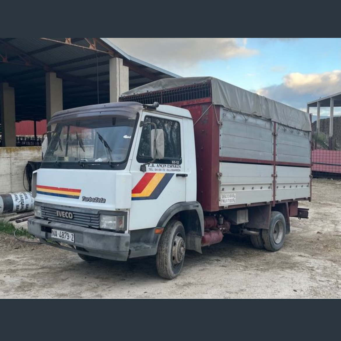 Camión jaula ganado iveco turbo zeta  - imagen 1