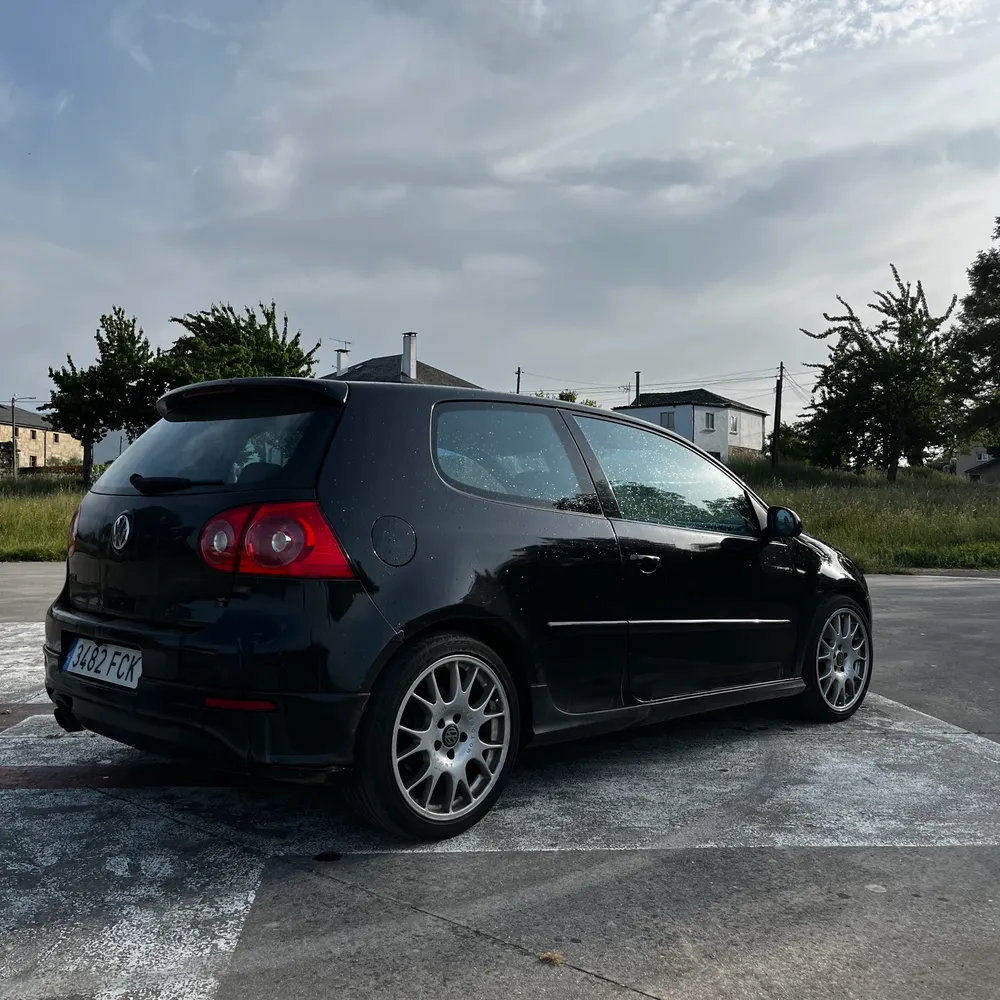 Se vende golf gti  - imagen 1
