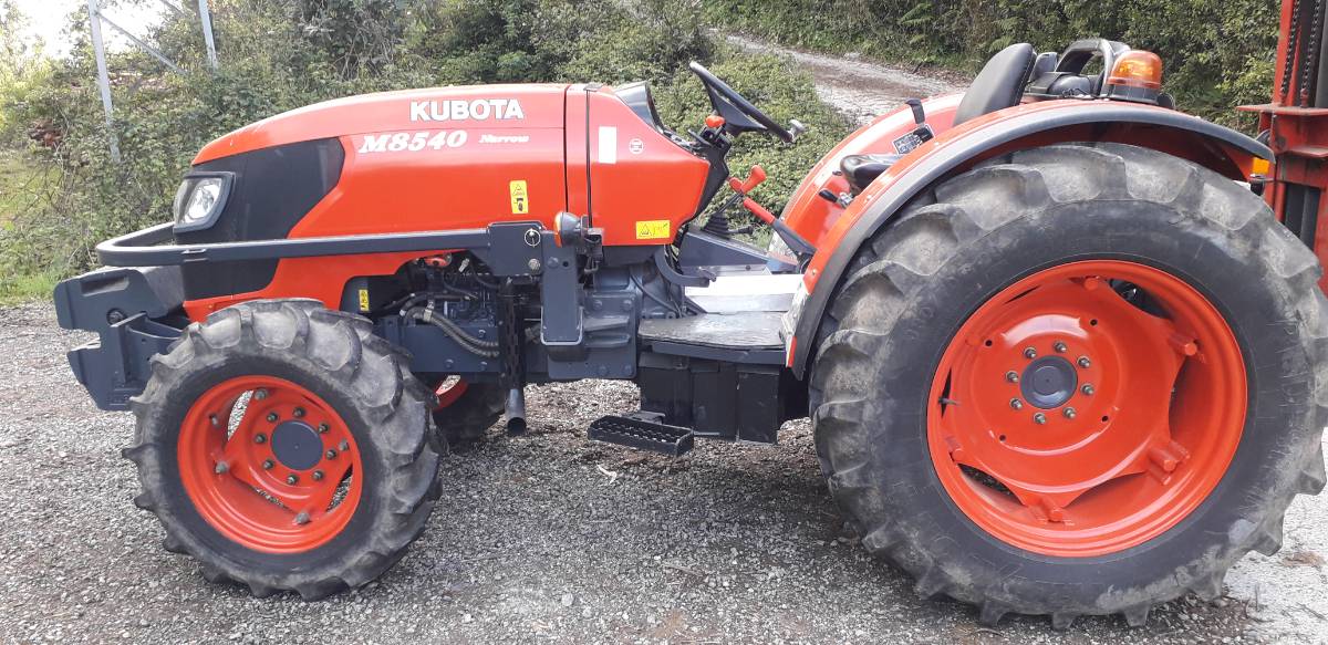 Kubota M 8540 Narrow frutero,90cv,4605 horas. - imagen 1