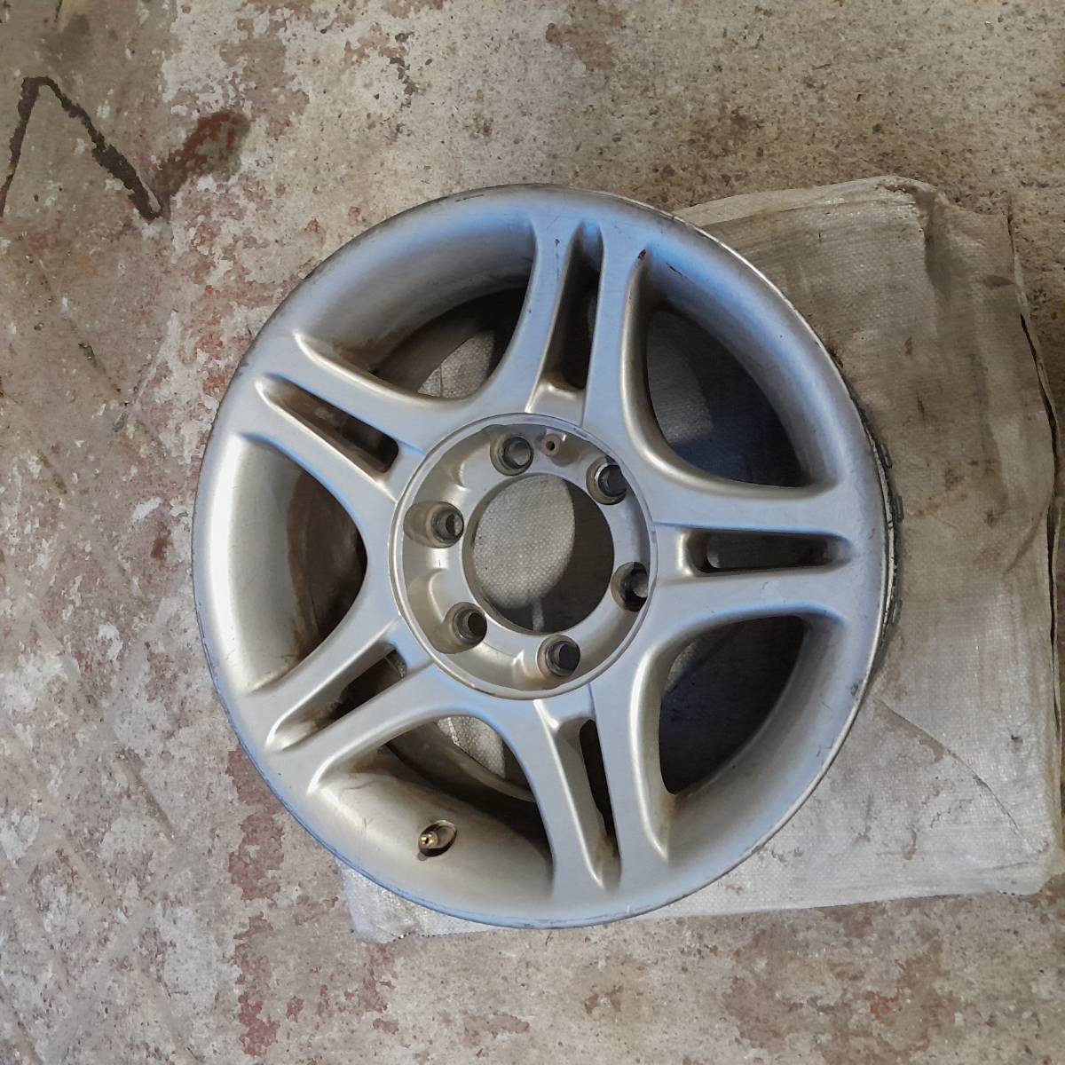 Llantas toyota  - imagen 1